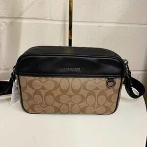 COACH C4149 Men's Graham Crossbody In Signature Canvas Chaki